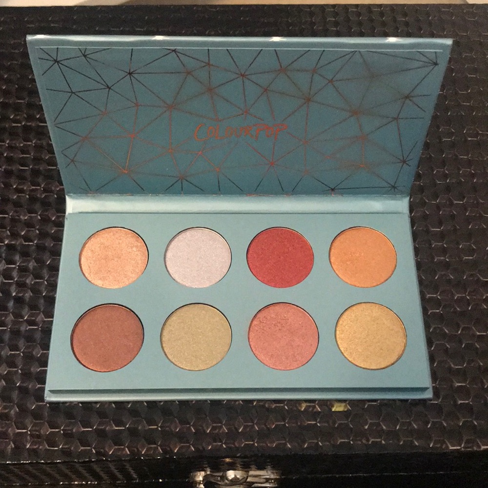 Colour pop Semi Precious pallet